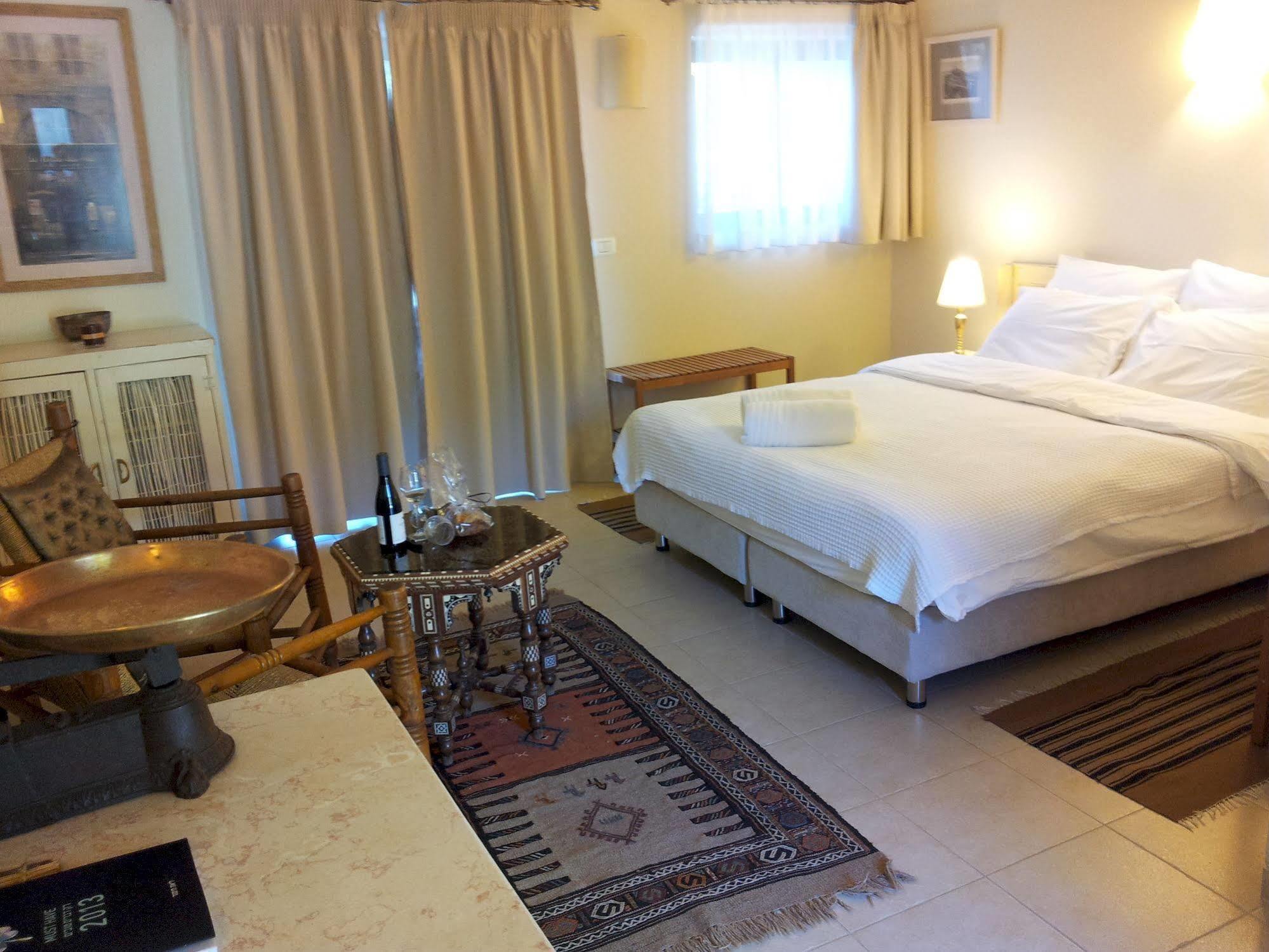 Shulamit Yard Hotel Rosh Pinna Ngoại thất bức ảnh